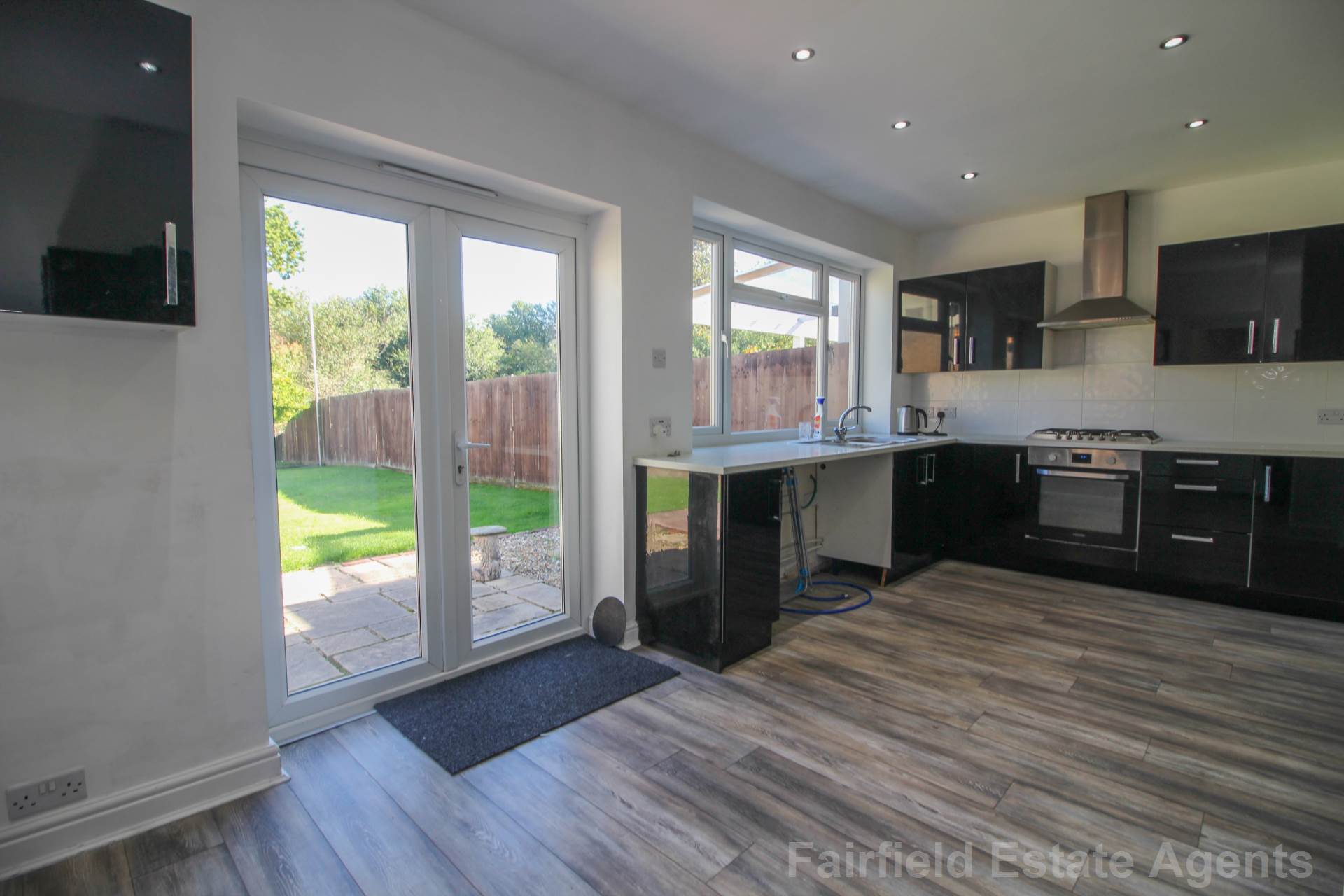 Additional Property Image 3 bedroom End of Terrace for sale in Watford 7