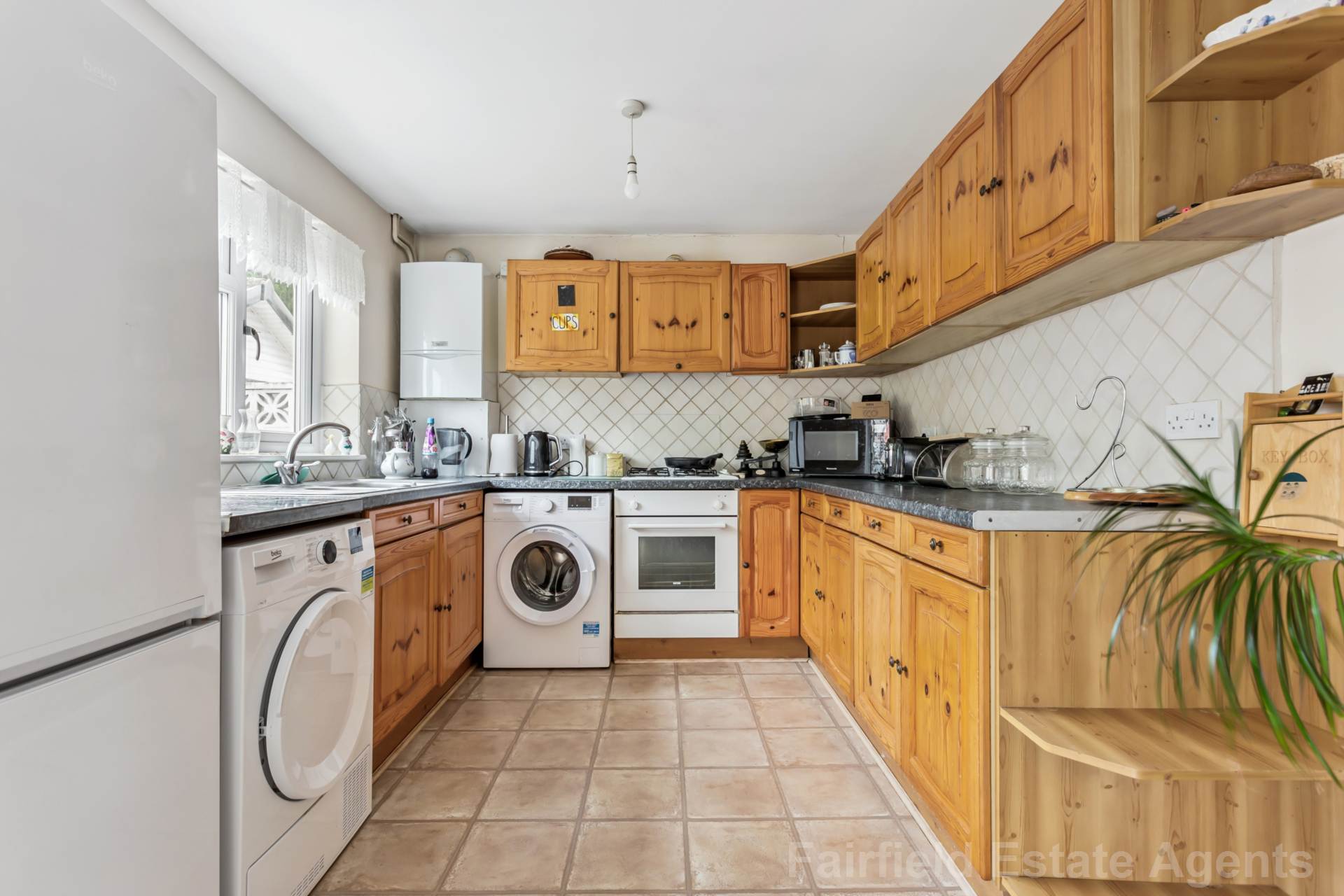 Additional Property Image 3 bedroom Semi Detached for sale in Watford 3