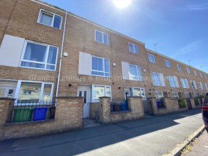 4 bedroom Town House to rent in Manchester