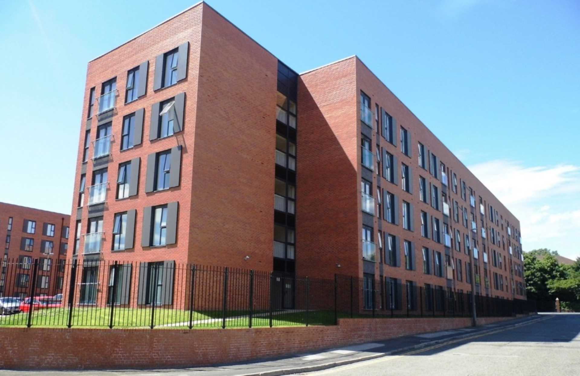 2 bedroom Apartment to rent in Salford
