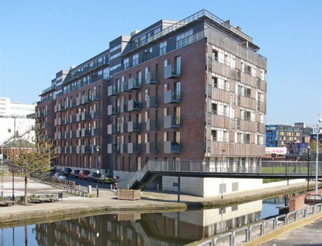 2 bedroom Apartment to rent in Manchester