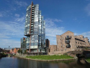 3 bedroom Apartment to rent in Manchester