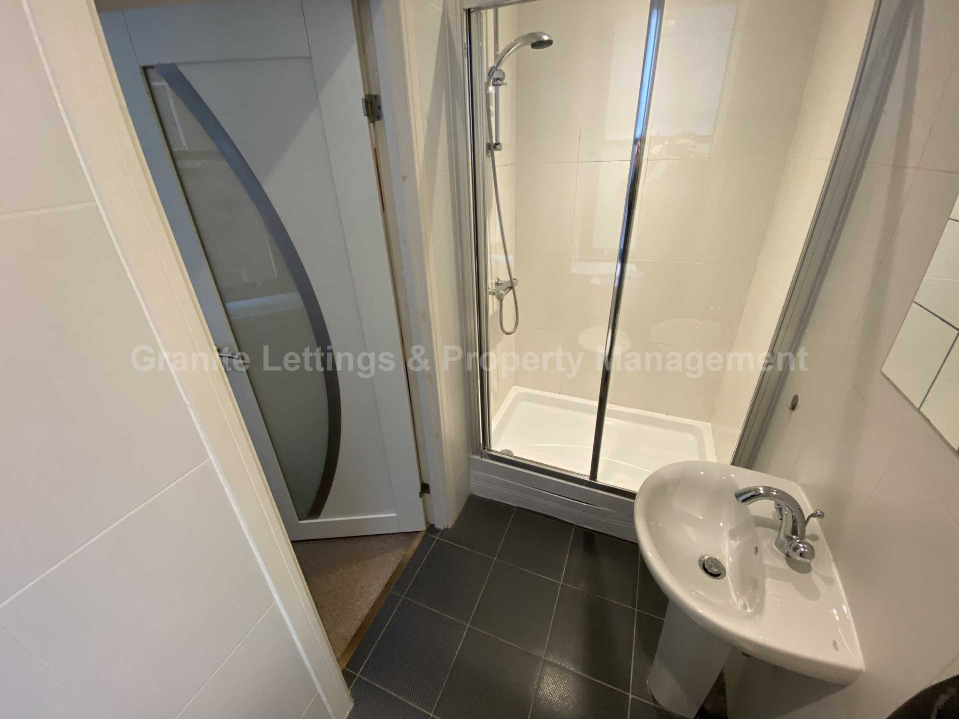 Additional Property Image 2 bedroom Apartment to rent in Manchester 10