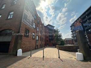 2 bedroom Apartment to rent in Manchester