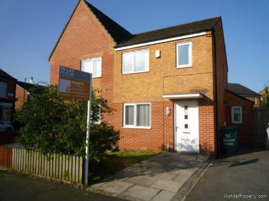 2 bedroom Semi Detached for sale in Manchester