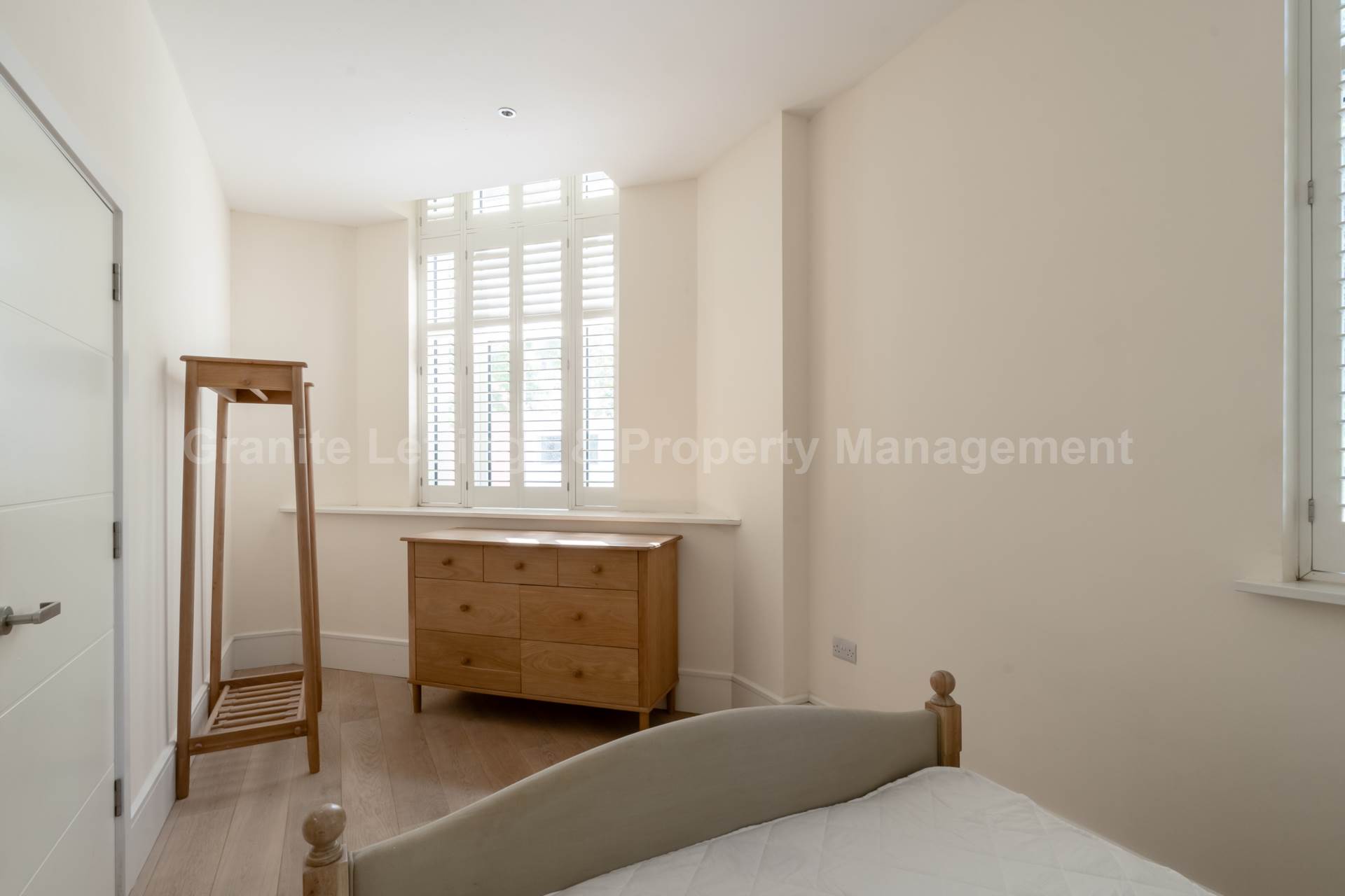 Additional Property Image 3 bedroom Apartment to rent in Salford 14