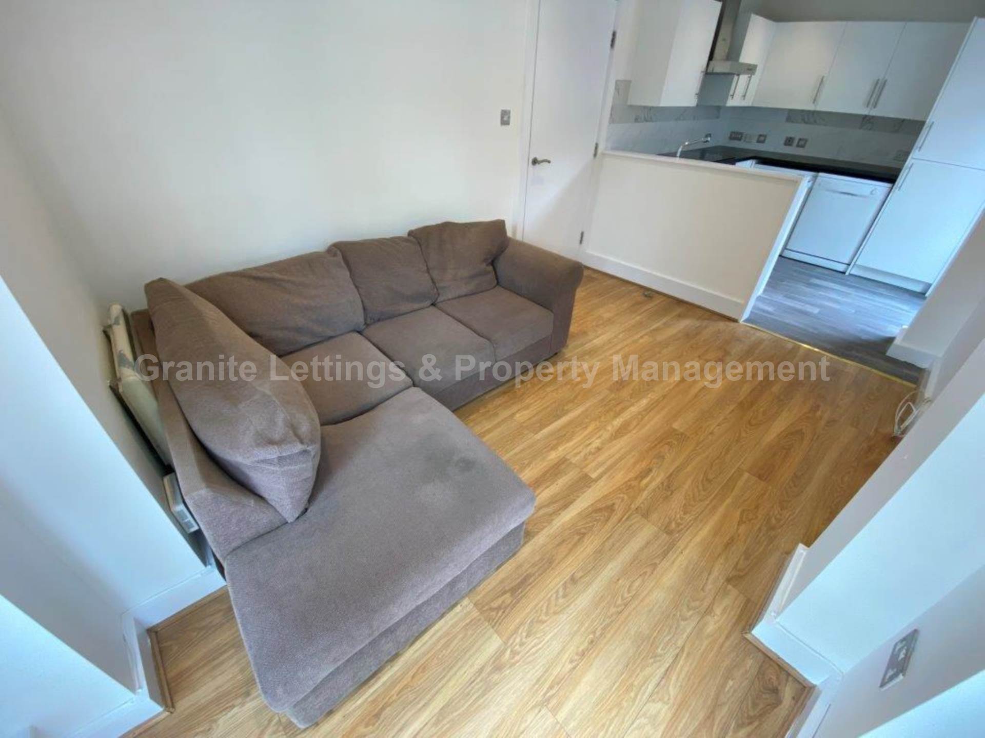 Additional Property Image 2 bedroom Apartment to rent in Manchester 6