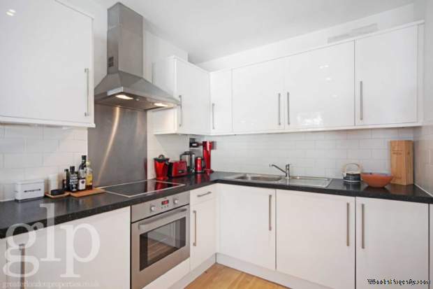 Additional Property Image 1 bedroom Flat to rent in London 8