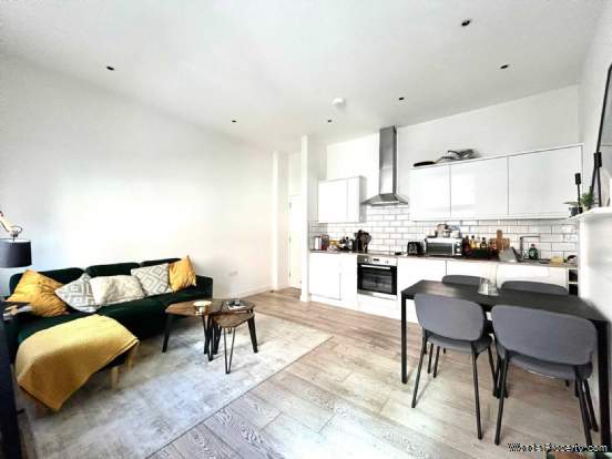 2 bedroom Flat to rent in London