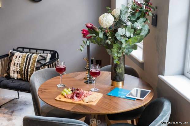 Additional Property Image 2 bedroom Flat for sale in London 13