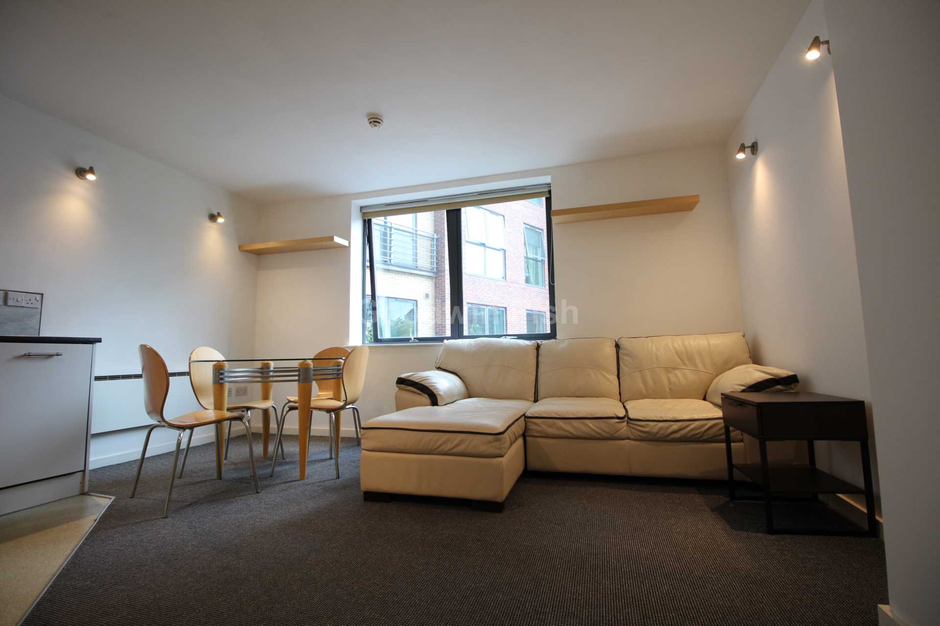2 bedroom Apartment to rent in Salford