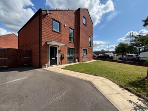 3 bedroom Semi Detached for sale in Manchester