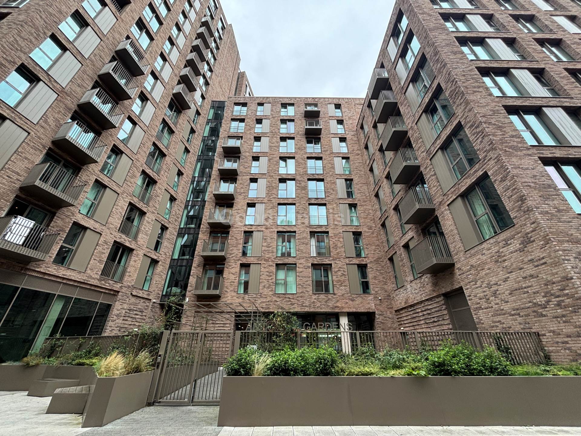 Additional Property Image 2 bedroom Apartment for sale in Manchester 24