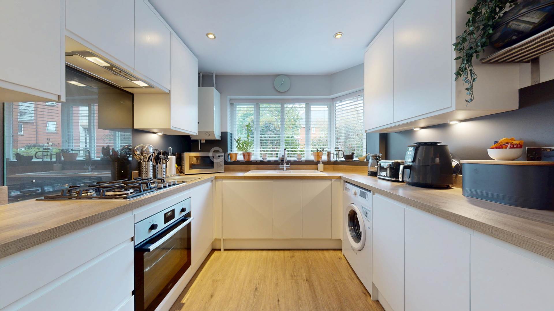 Additional Property Image 4 bedroom Town House for sale in Salford 3