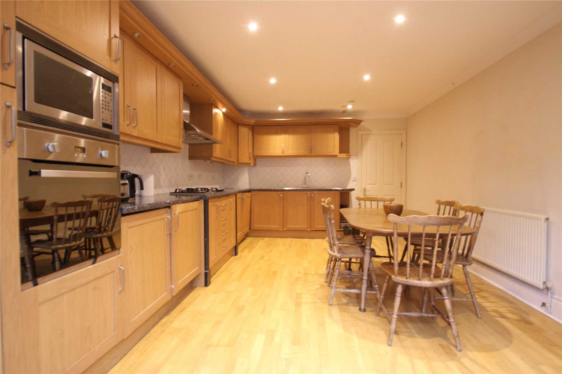 Additional Property Image 4 bedroom House to rent in London 3