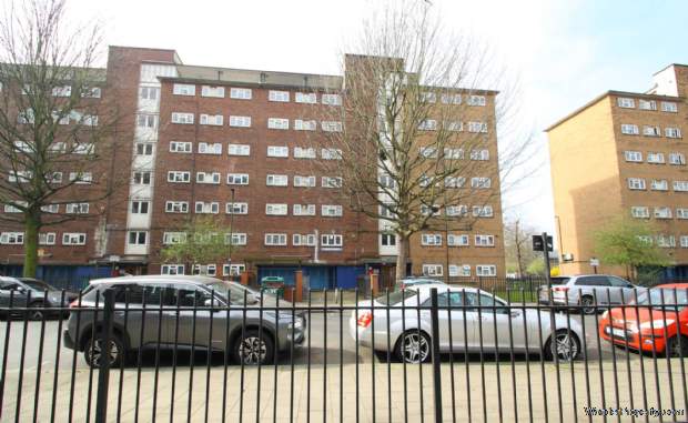 3 bedroom Flat for sale in London