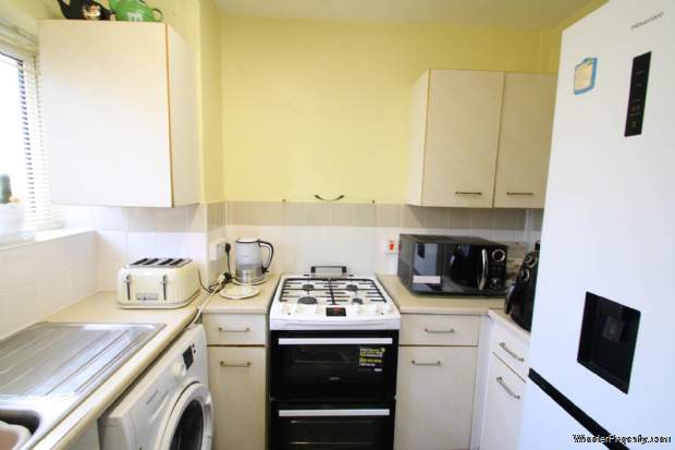 Additional Property Image 3 bedroom Flat for sale in London 2