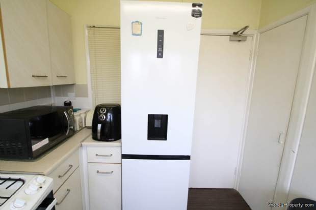 Additional Property Image 3 bedroom Flat for sale in London 4