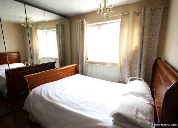 Additional Property Image 3 bedroom Flat for sale in London 10