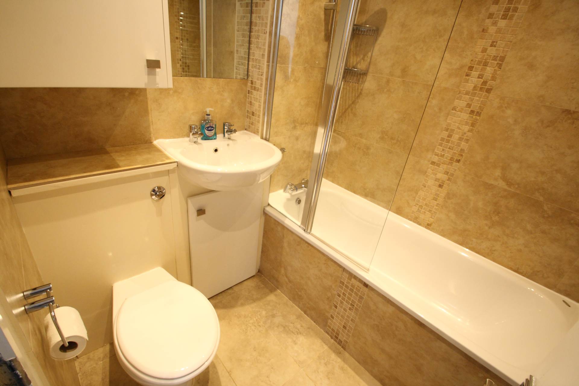 Additional Property Image 2 bedroom Flat to rent in London 8