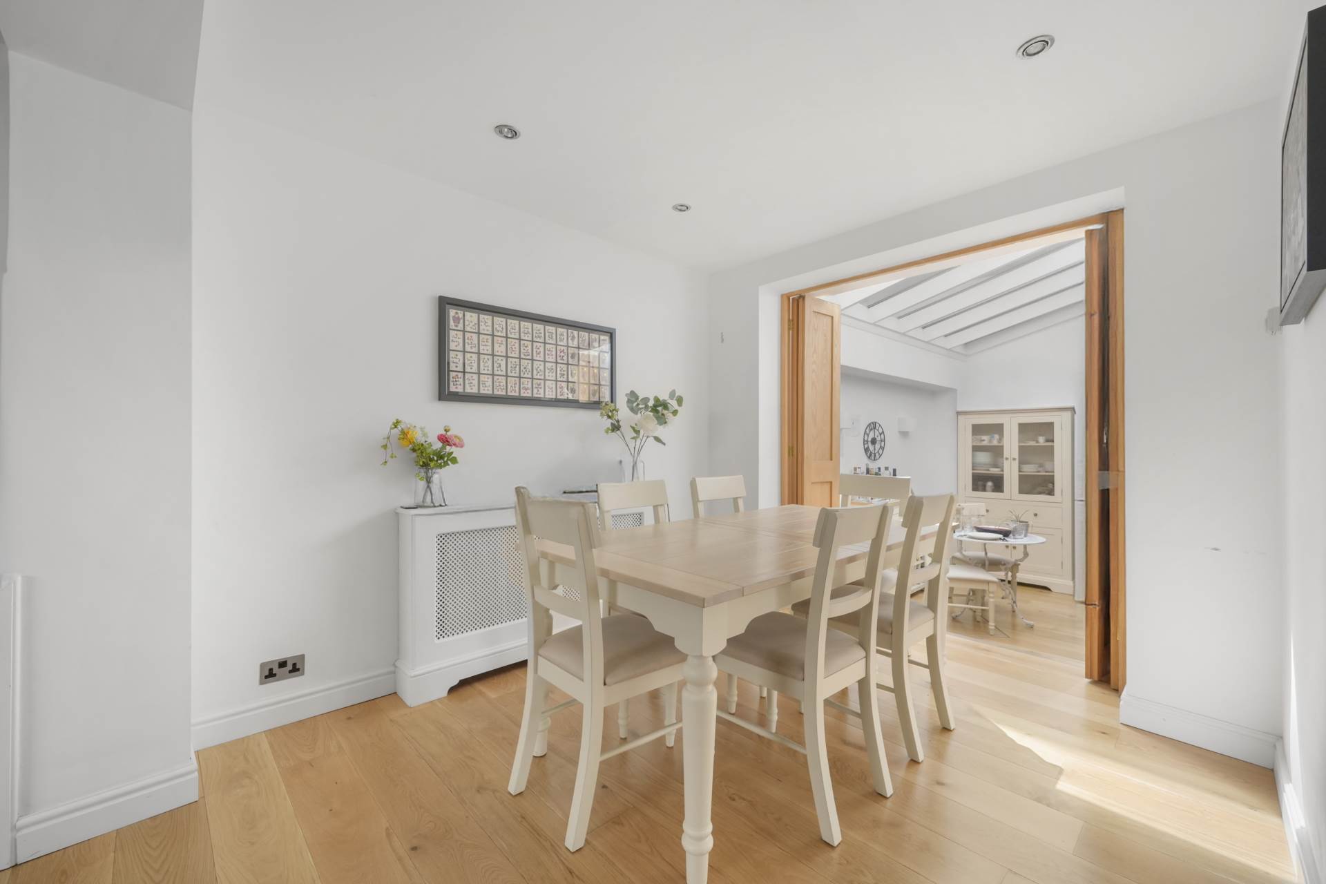 Additional Property Image 2 bedroom Mews to rent in London 3