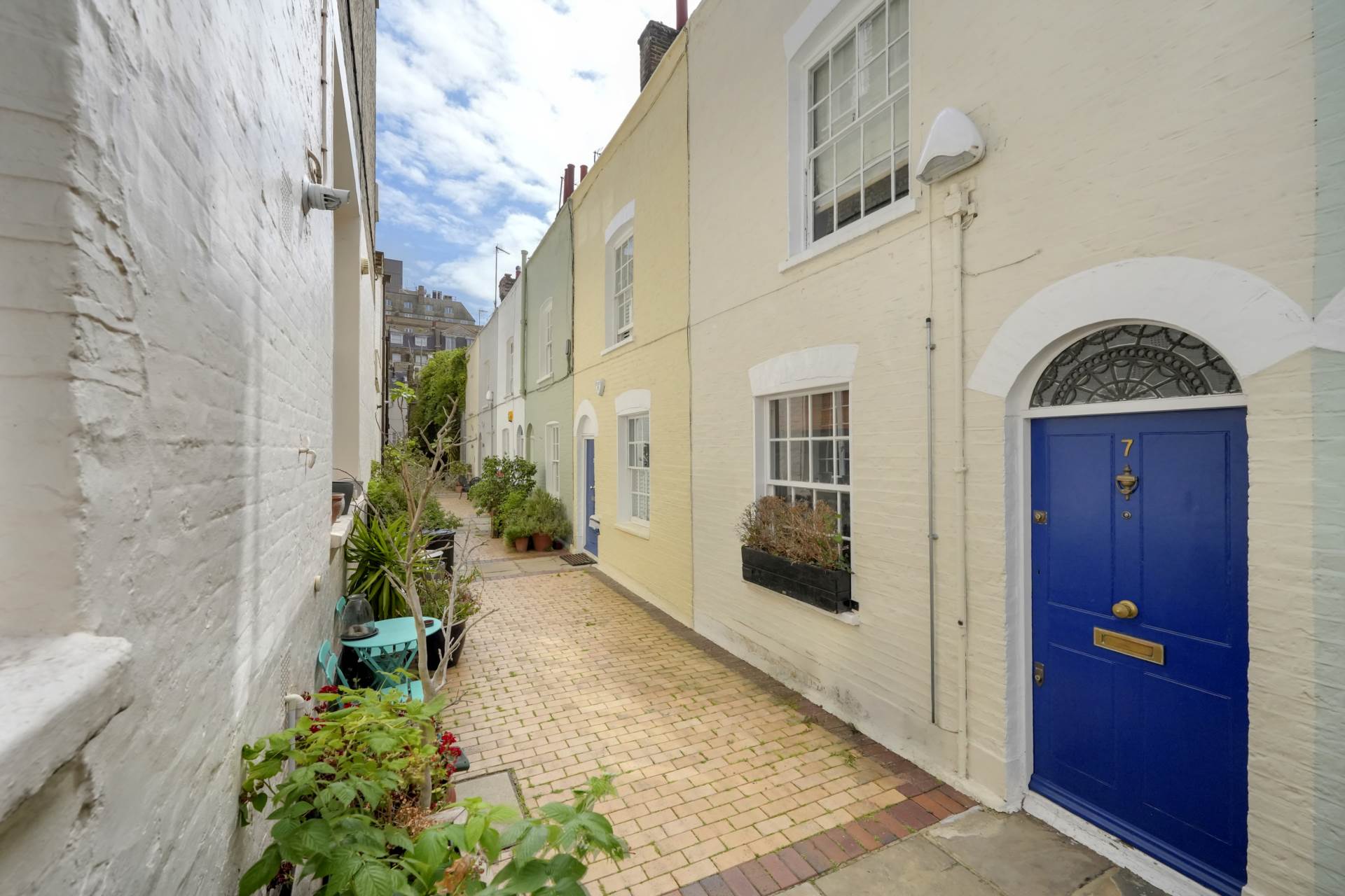 Additional Property Image 2 bedroom Mews to rent in London 11