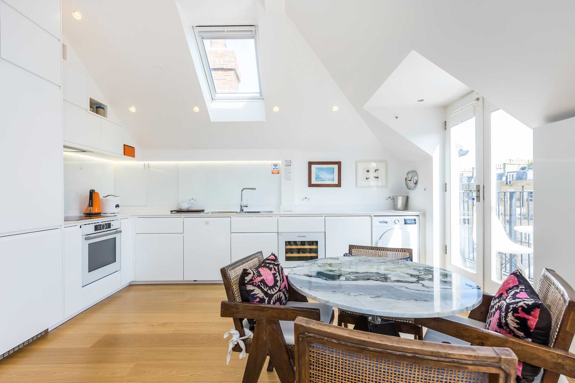 Additional Property Image 2 bedroom Apartment to rent in London 10