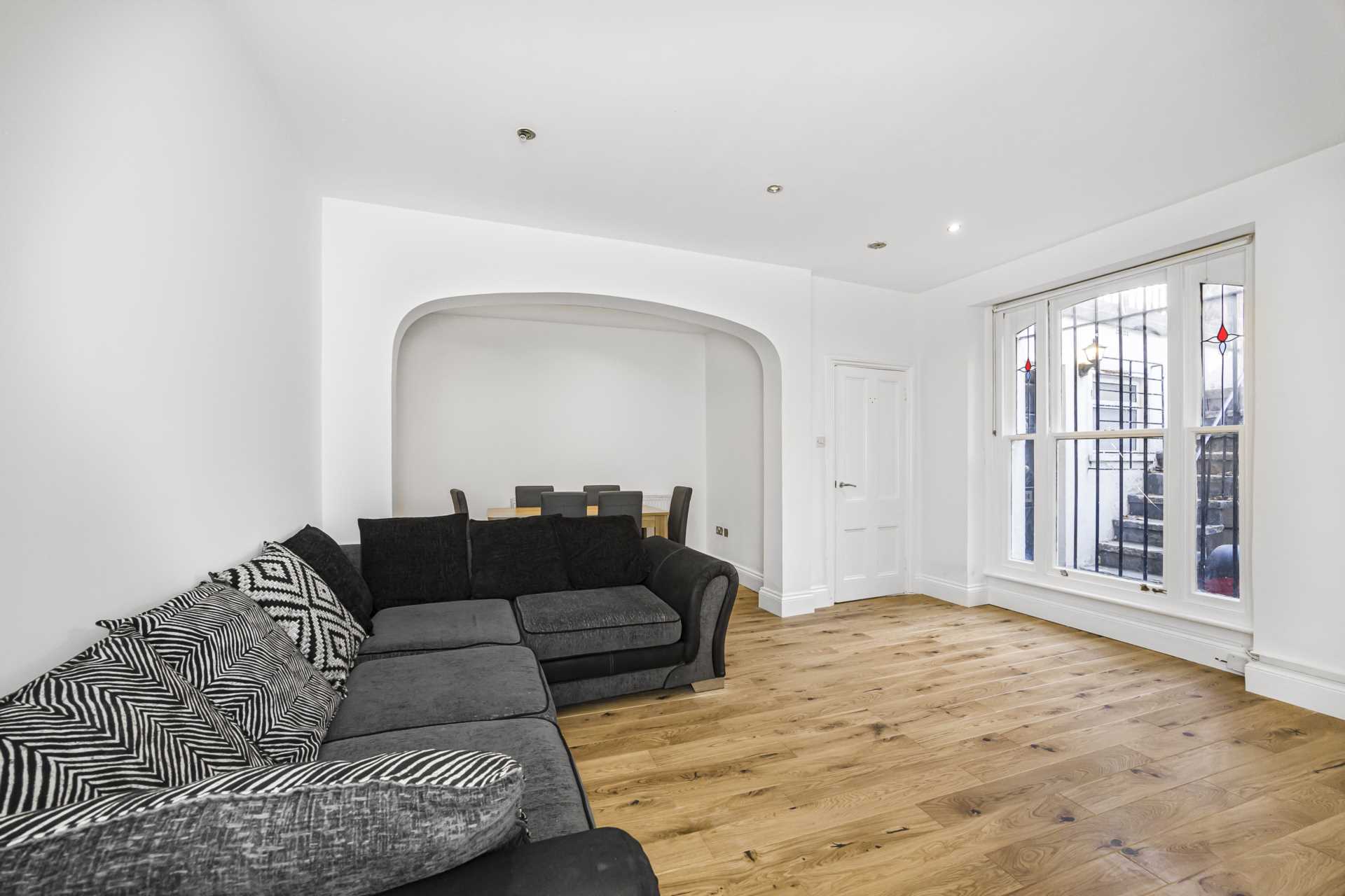 Additional Property Image 2 bedroom Apartment to rent in London 2