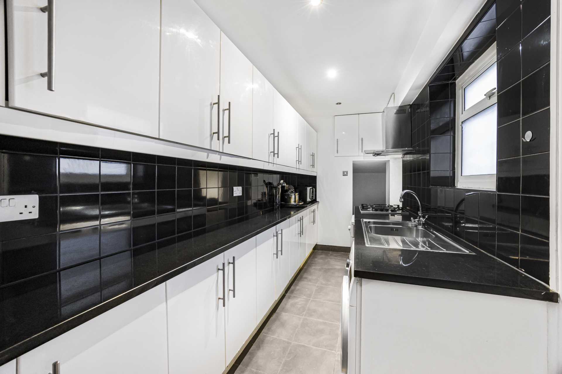 Additional Property Image 2 bedroom Apartment to rent in London 7
