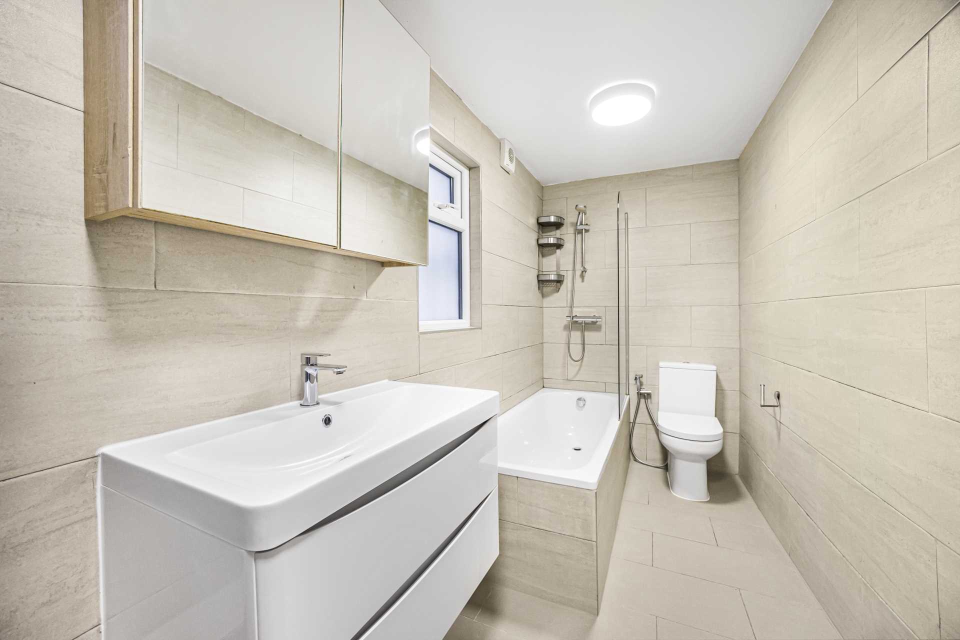 Additional Property Image 2 bedroom Apartment to rent in London 10