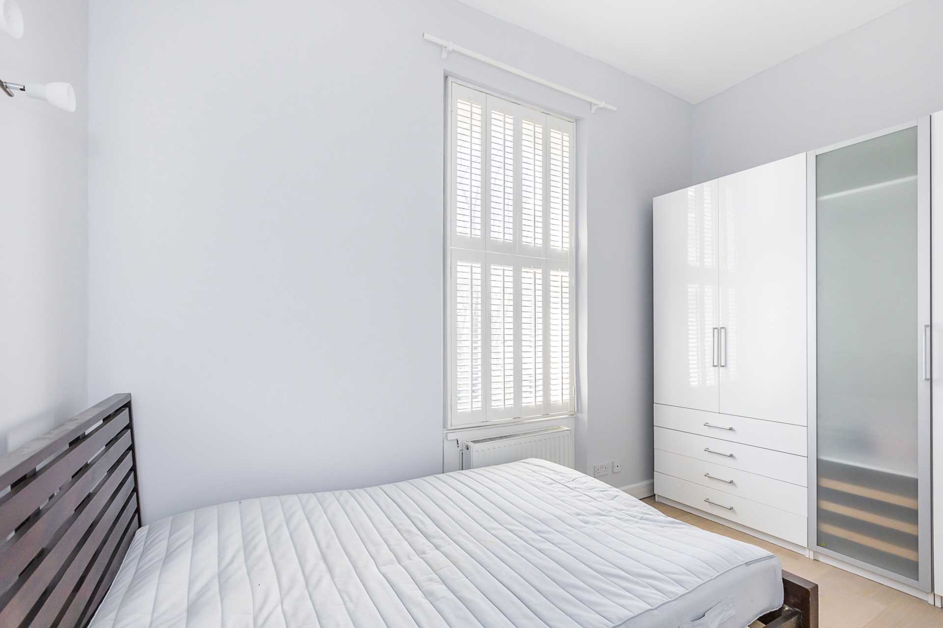 Additional Property Image 2 bedroom Flat for sale in London 3