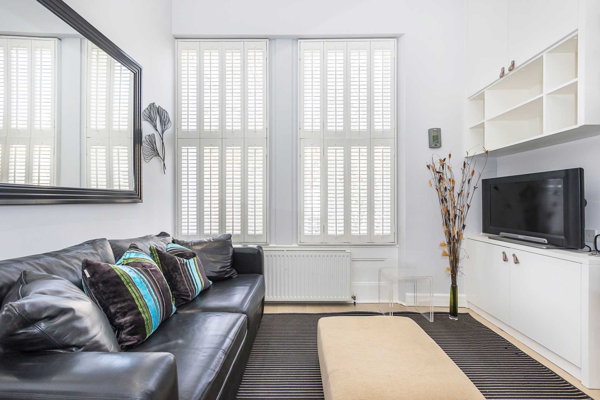 Additional Property Image 2 bedroom Flat for sale in London 8