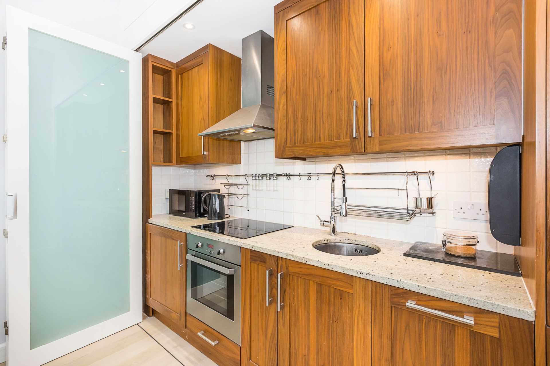Additional Property Image 2 bedroom Flat for sale in London 11