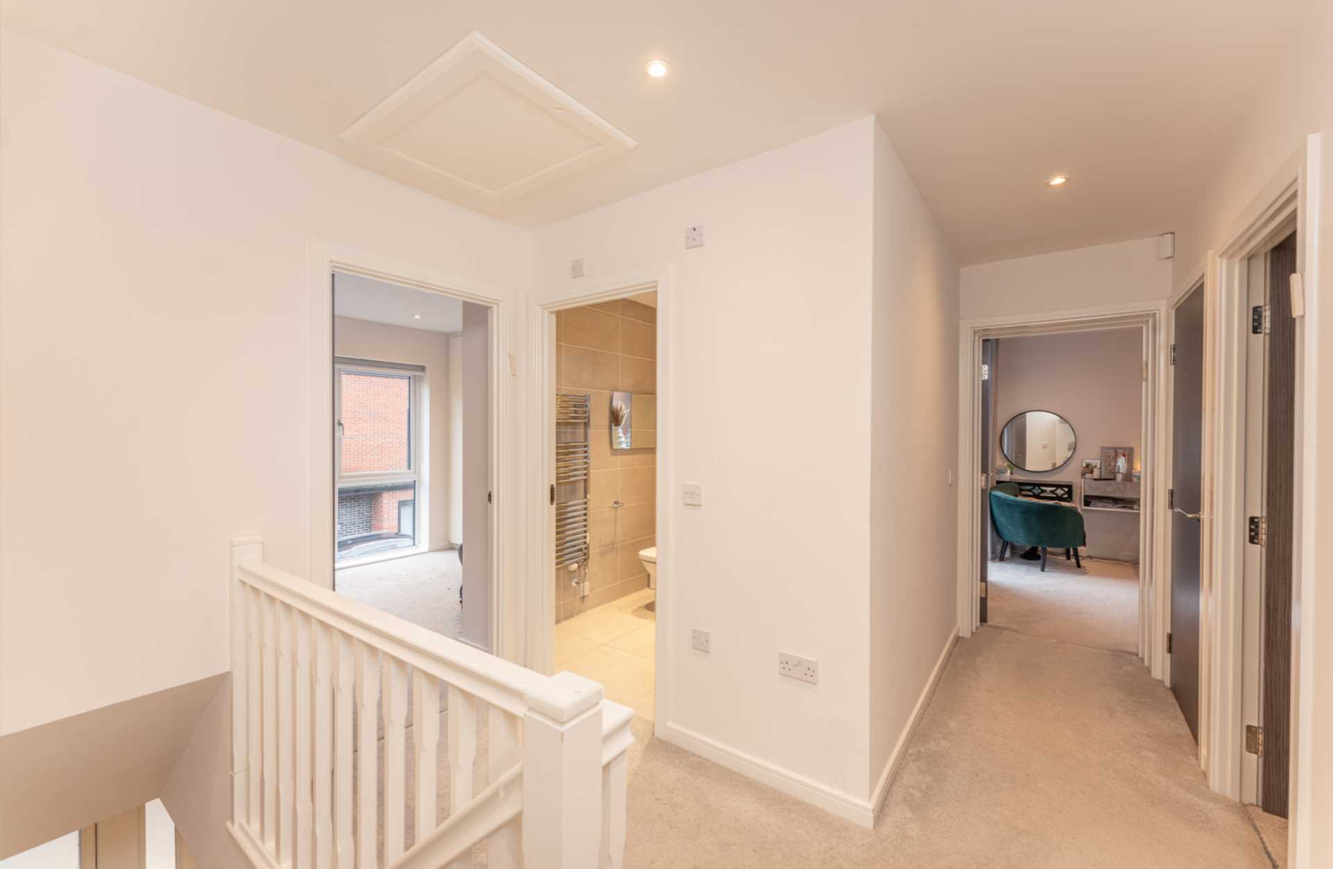 Additional Property Image 3 bedroom Semi Detached for sale in Borehamwood 10