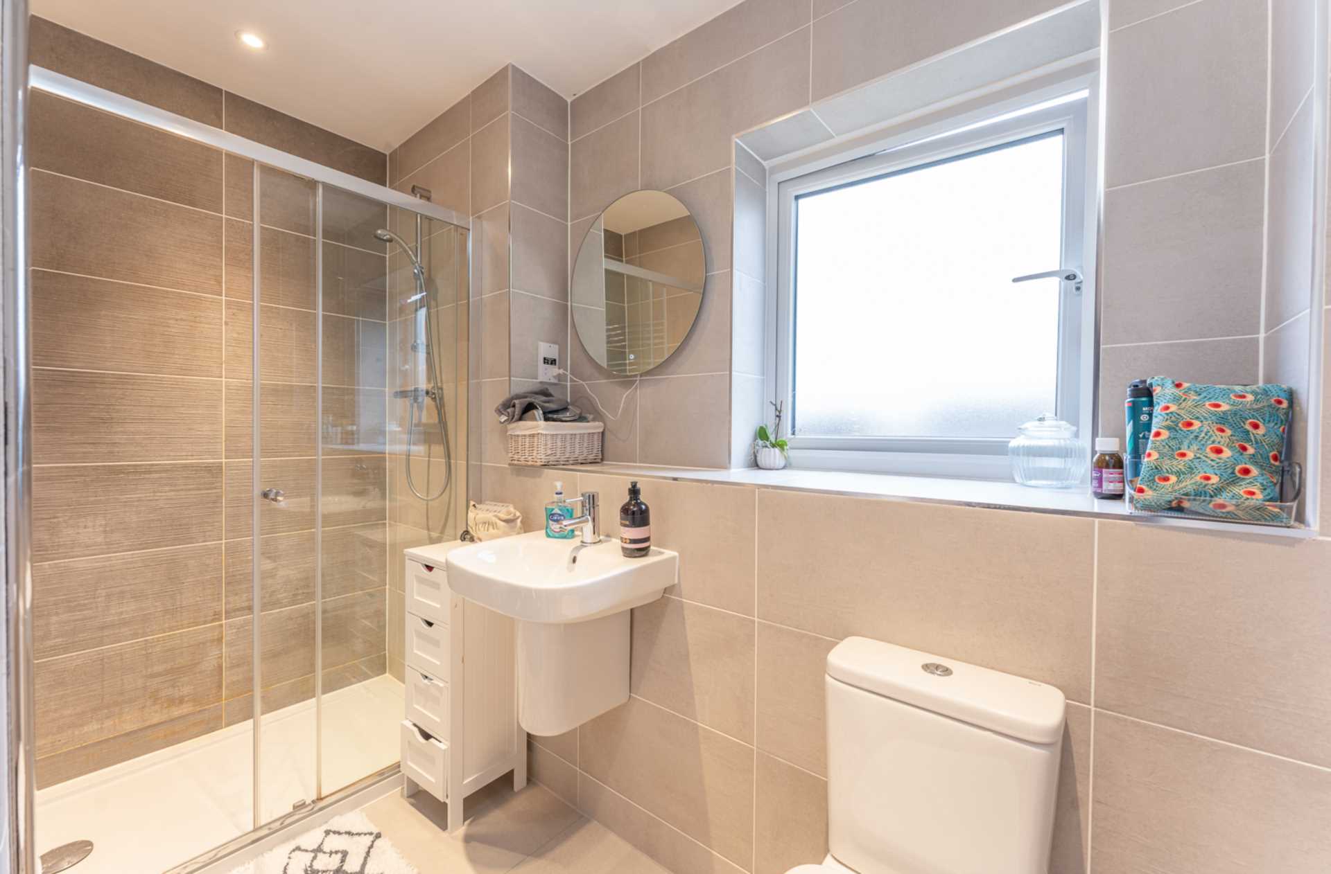 Additional Property Image 3 bedroom Semi Detached for sale in Borehamwood 12