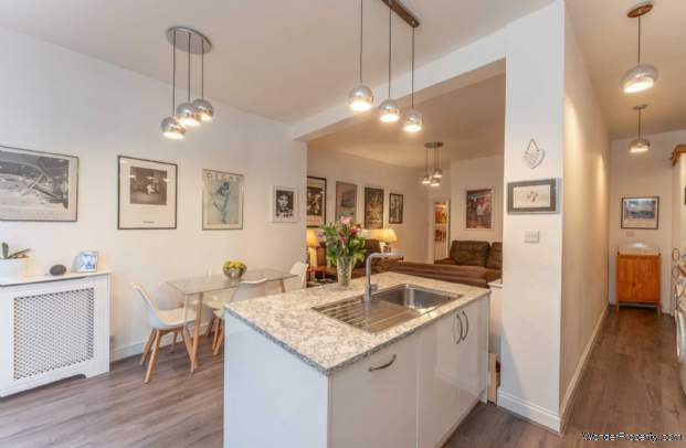Additional Property Image 5 bedroom Semi Detached for sale in London 3