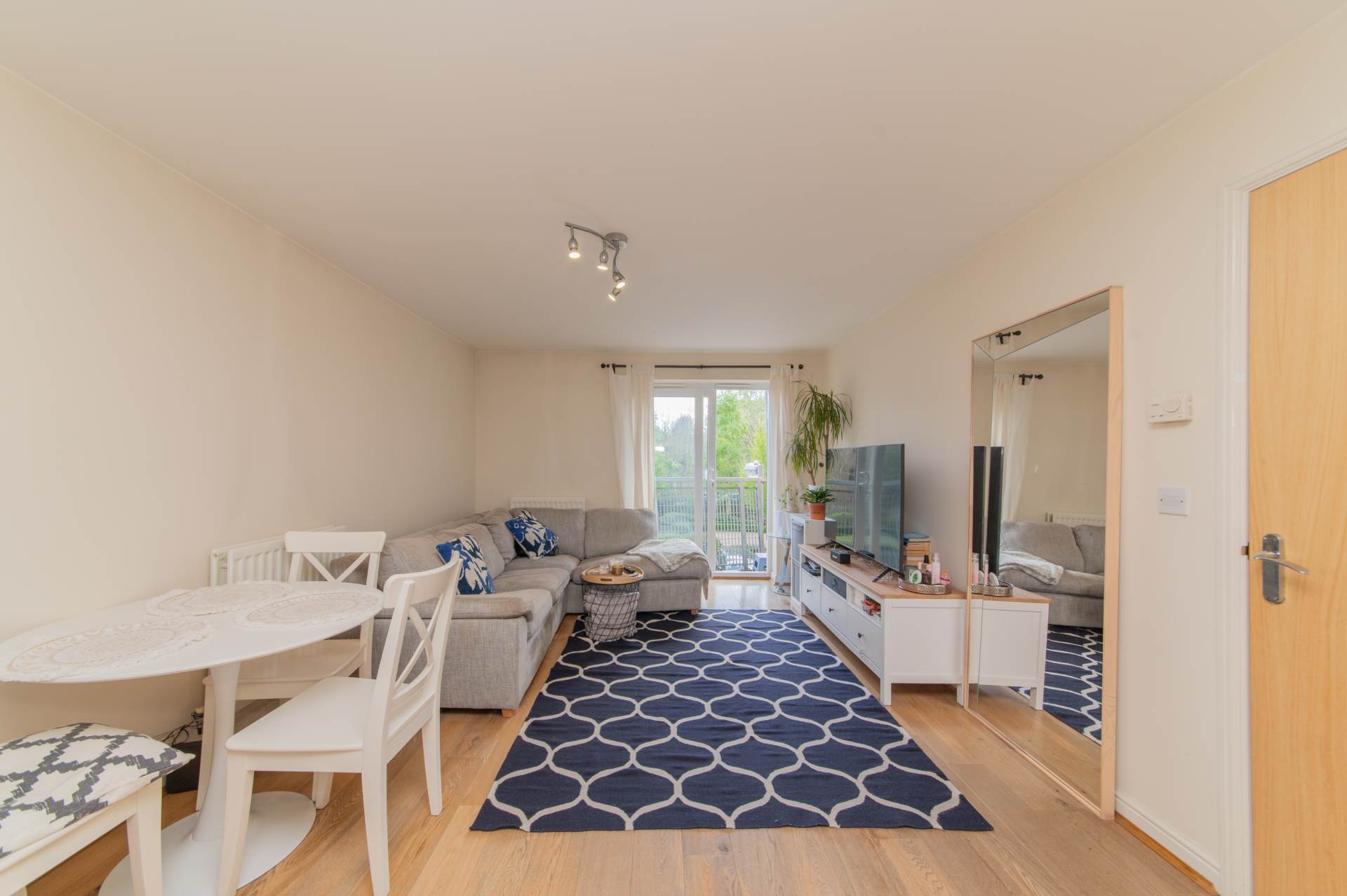 Additional Property Image 1 bedroom Flat for sale in Borehamwood 7