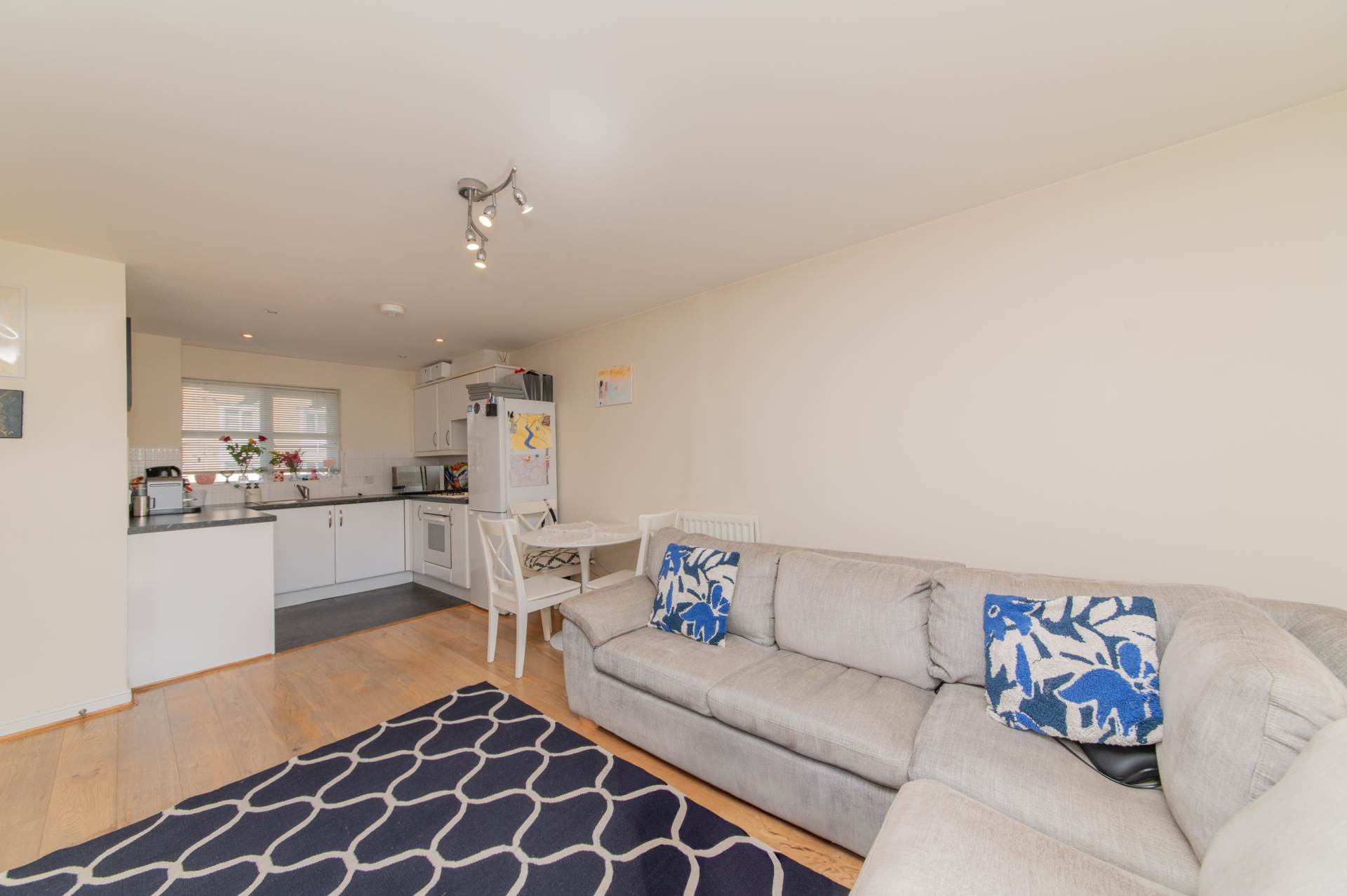 Additional Property Image 1 bedroom Flat for sale in Borehamwood 8