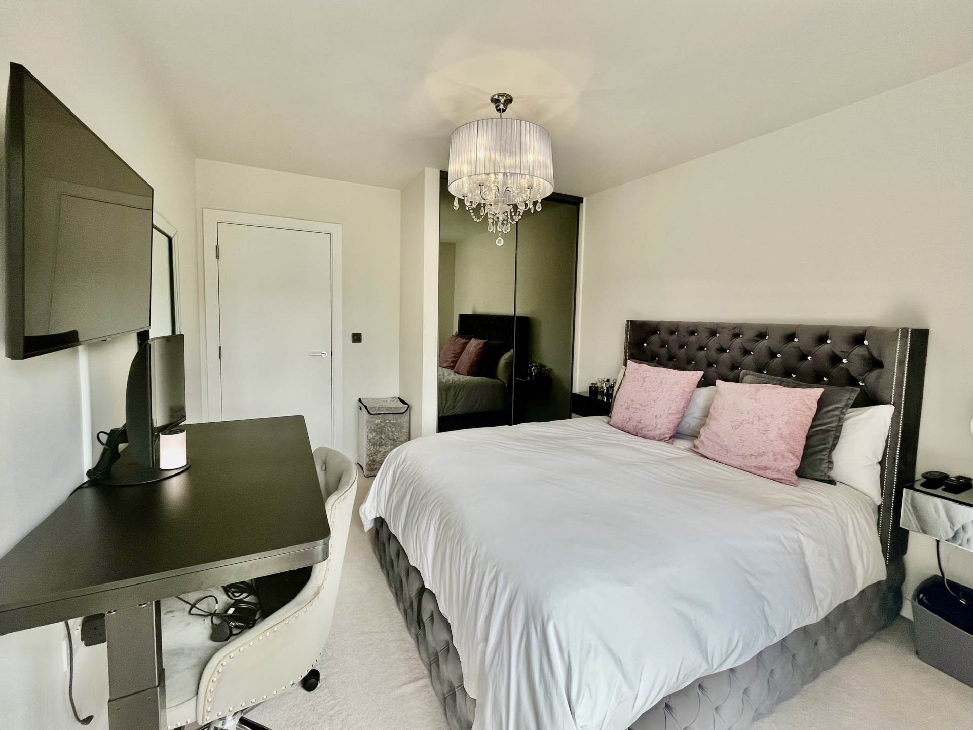 Additional Property Image 1 bedroom Flat for sale in Borehamwood 7