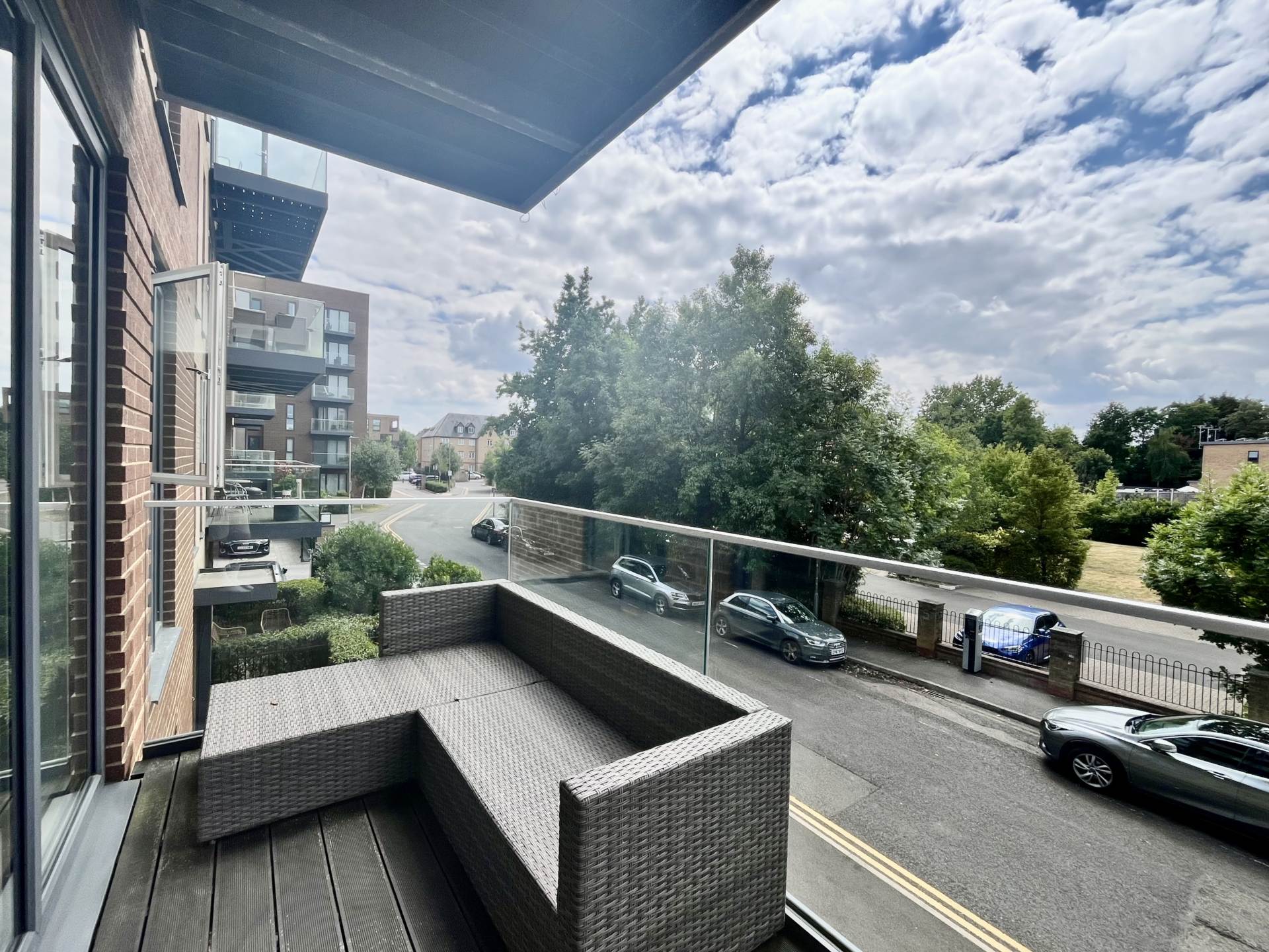 Additional Property Image 1 bedroom Flat for sale in Borehamwood 11
