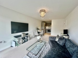 1 bedroom Flat for sale in Borehamwood