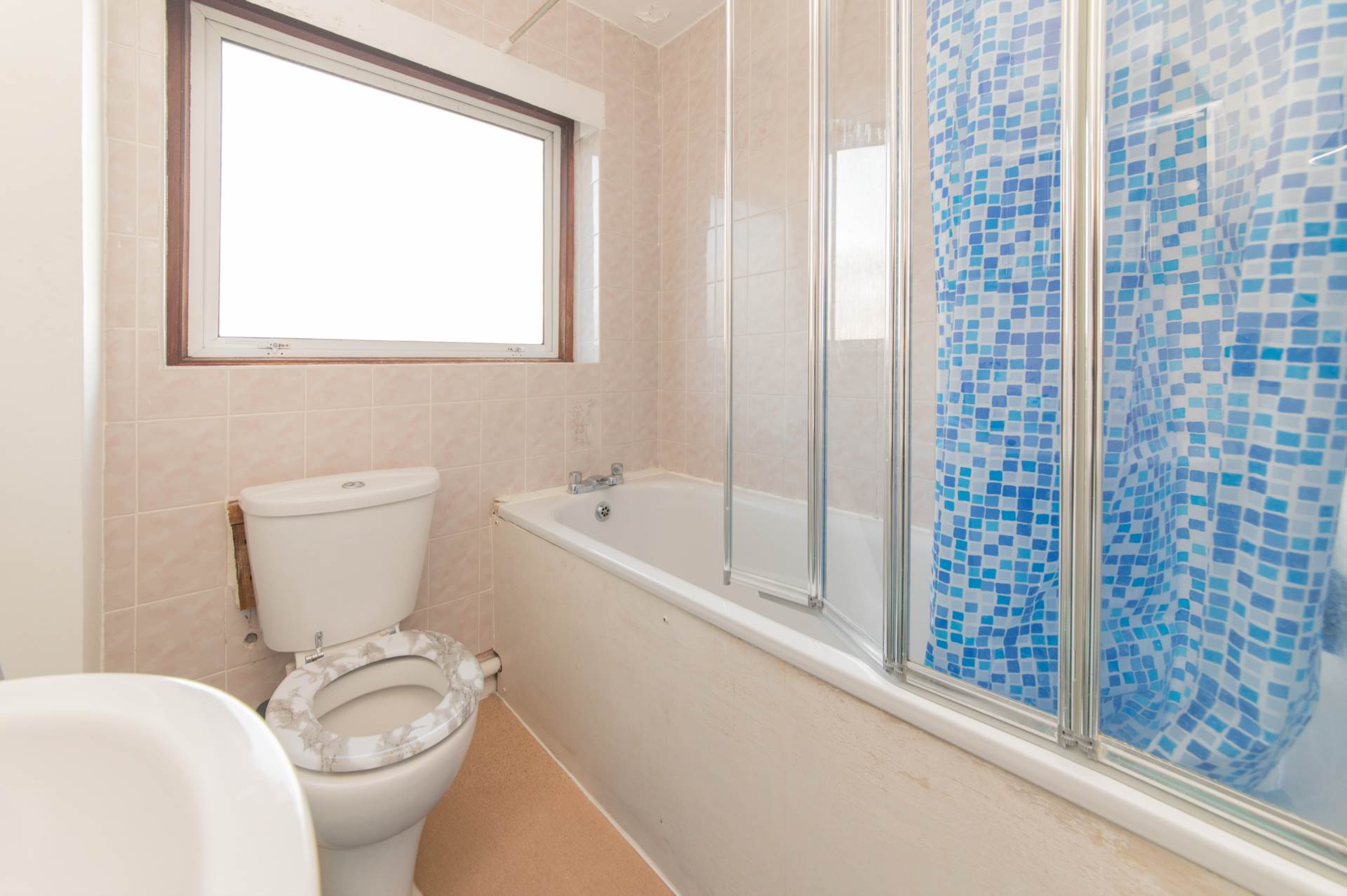 Additional Property Image 3 bedroom Maisonette for sale in Borehamwood 19