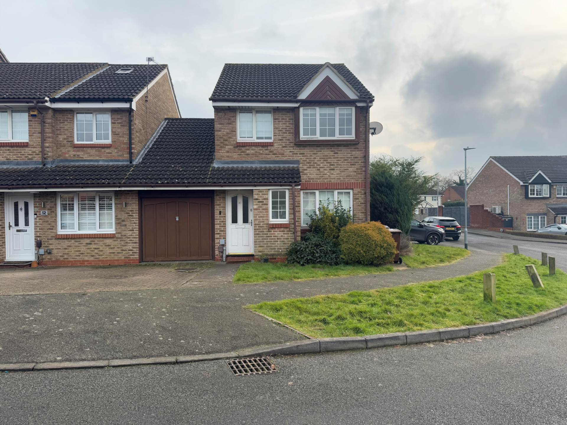 3 bedroom Semi Detached for sale in Borehamwood