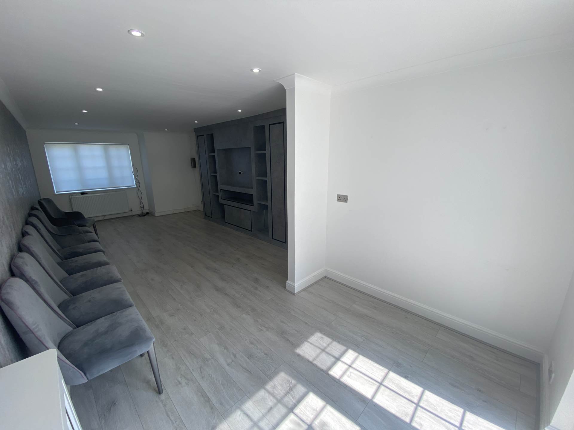 Additional Property Image 3 bedroom Semi Detached for sale in Borehamwood 6