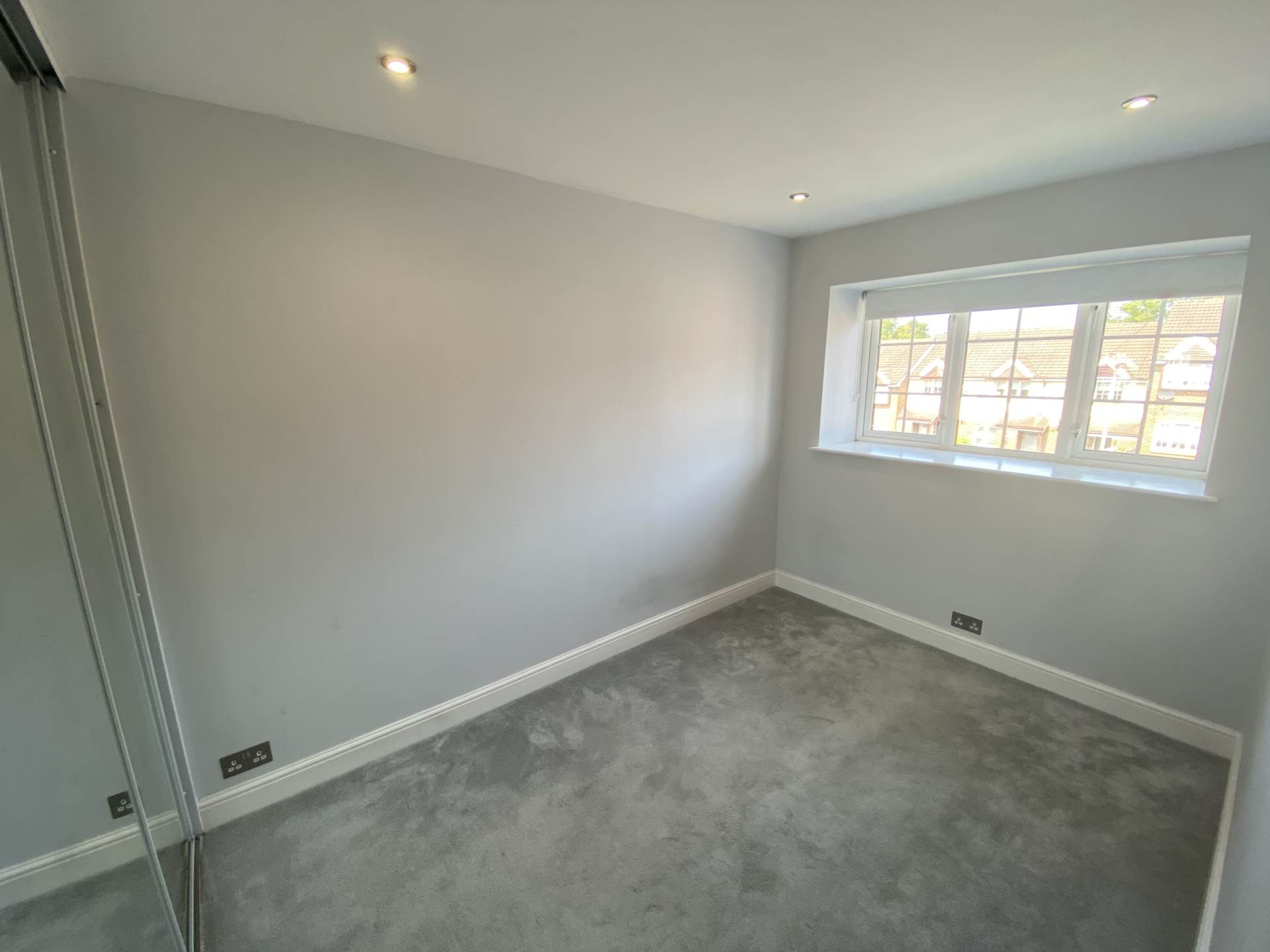 Additional Property Image 3 bedroom Semi Detached for sale in Borehamwood 8