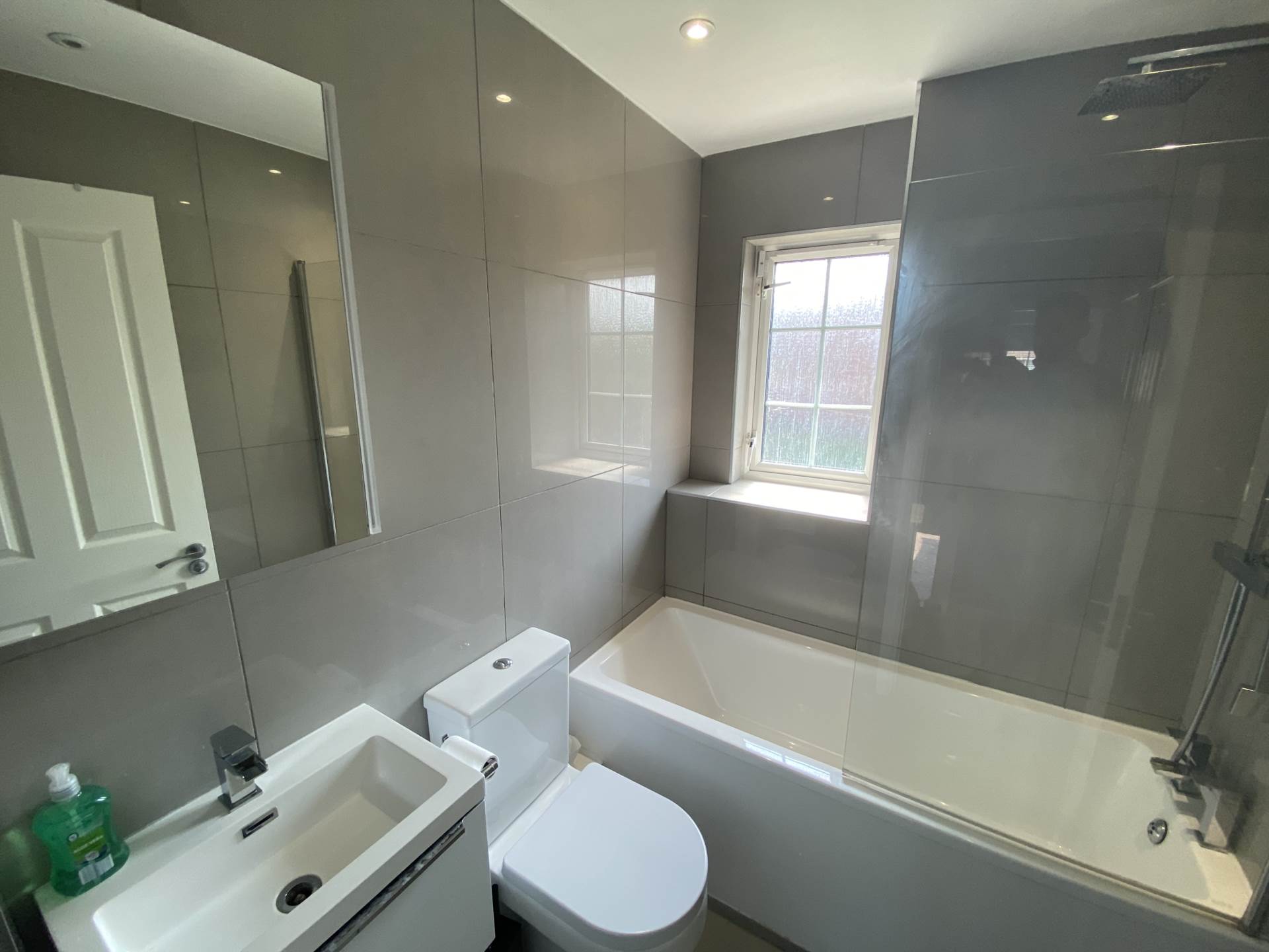 Additional Property Image 3 bedroom Semi Detached for sale in Borehamwood 10