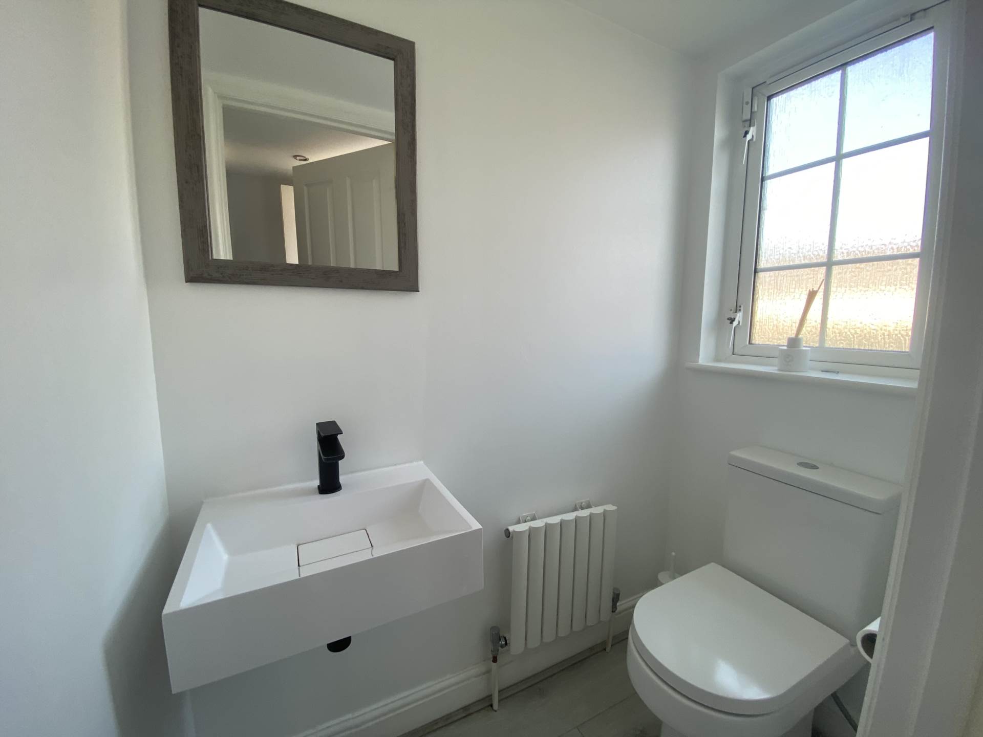 Additional Property Image 3 bedroom Semi Detached for sale in Borehamwood 11