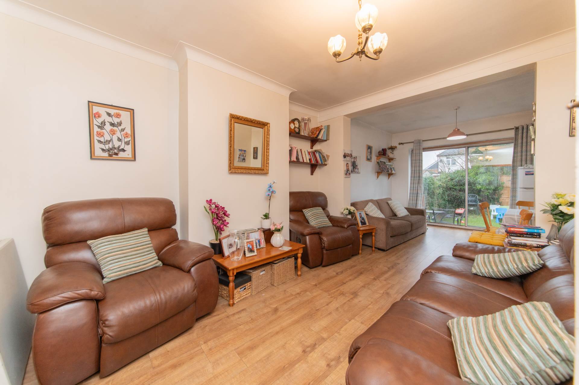 Additional Property Image 3 bedroom Semi Detached for sale in Edgware 5