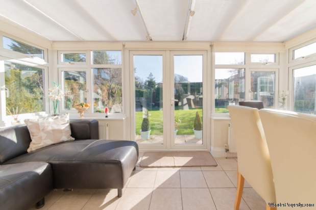 Additional Property Image 3 bedroom Detached Bungalow for sale in Borehamwood 17