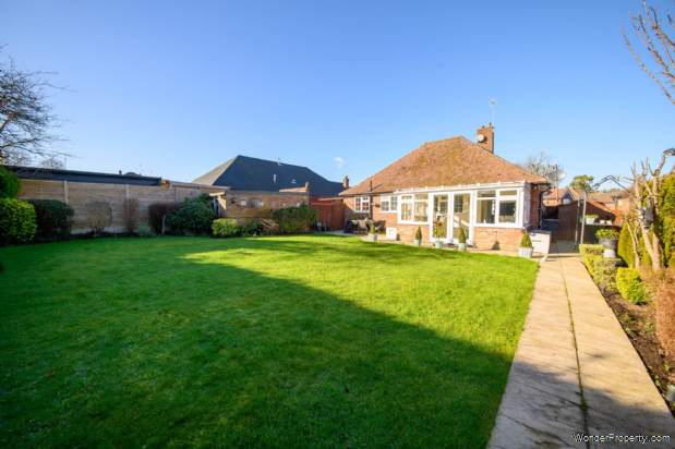 Additional Property Image 3 bedroom Detached Bungalow for sale in Borehamwood 13